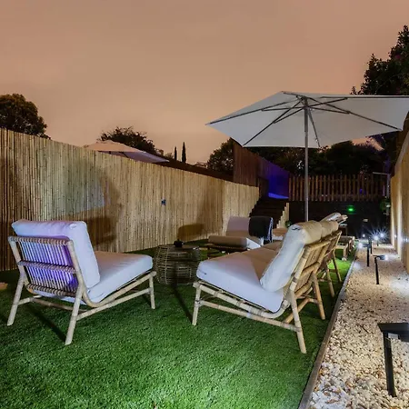 Liiiving In - Pool Paradise *