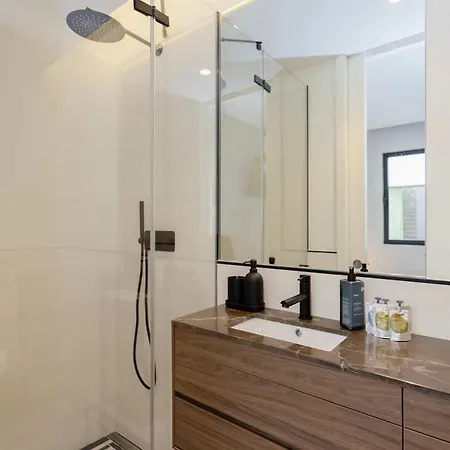 Liiiving In - Pool Paradise Apartamento