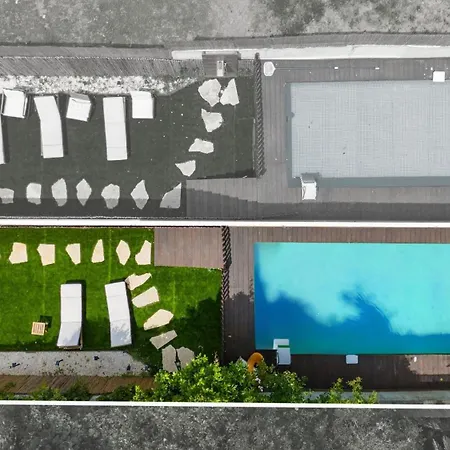 Liiiving In - Pool Paradise Apartamento