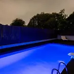 Liiiving In - Pool Paradise * Porto