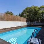 Liiiving In - Pool Paradise Apartmán