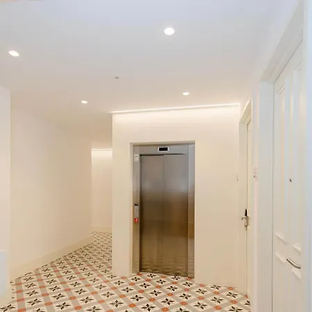 Liiiving In - Pool Paradise *