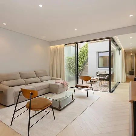 Apartment Liiiving In - Pool Paradise