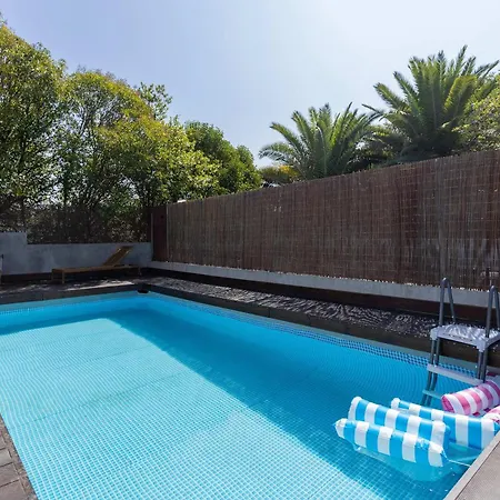 Liiiving In - Pool Paradise Apartament *