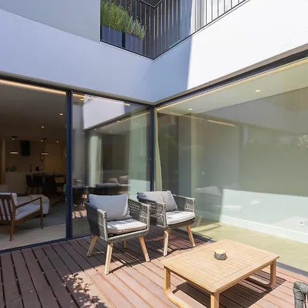 Apartment Liiiving In - Pool Paradise