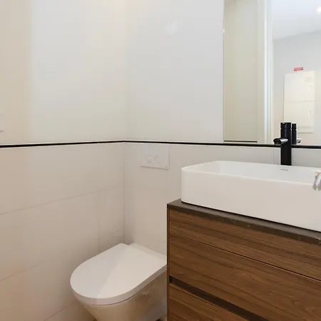 Liiiving In - Pool Paradise Apartamento *
