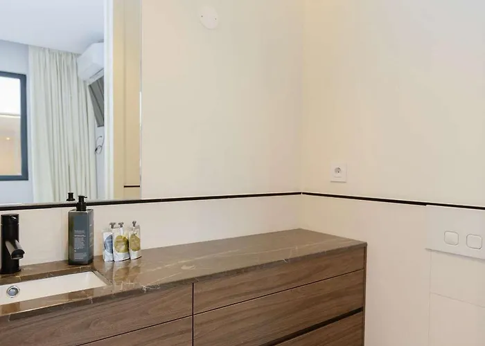 Liiiving In - Pool Paradise Appartement Oporto