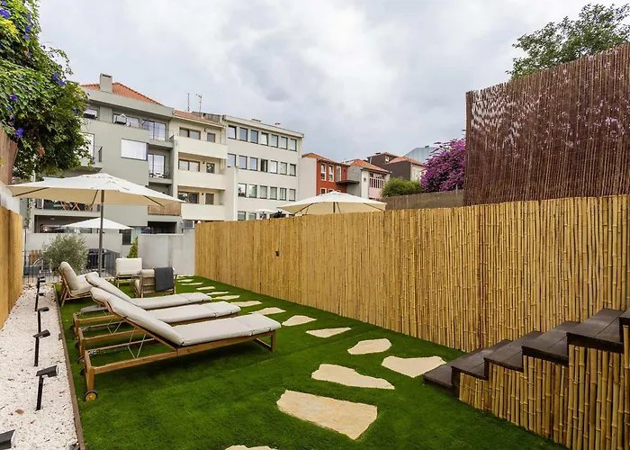 Liiiving In - Pool Paradise Appartement *