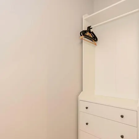 Liiiving In - Pool Paradise *