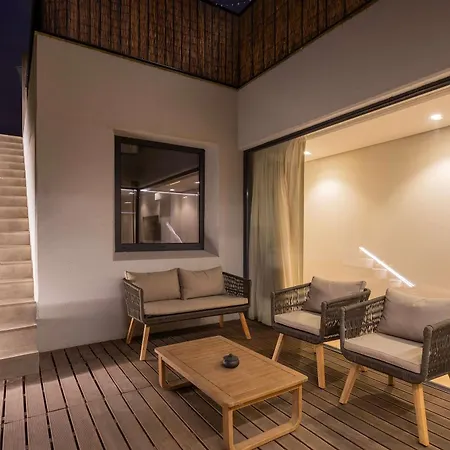 Apartment Liiiving In - Pool Paradise